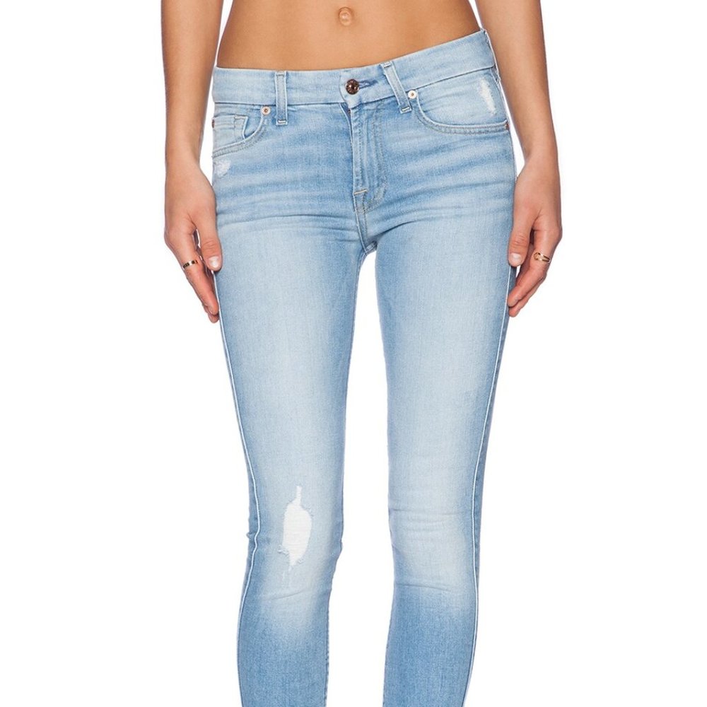 7 For All Mankind Knee Hole Skinny Jeans (size 26)